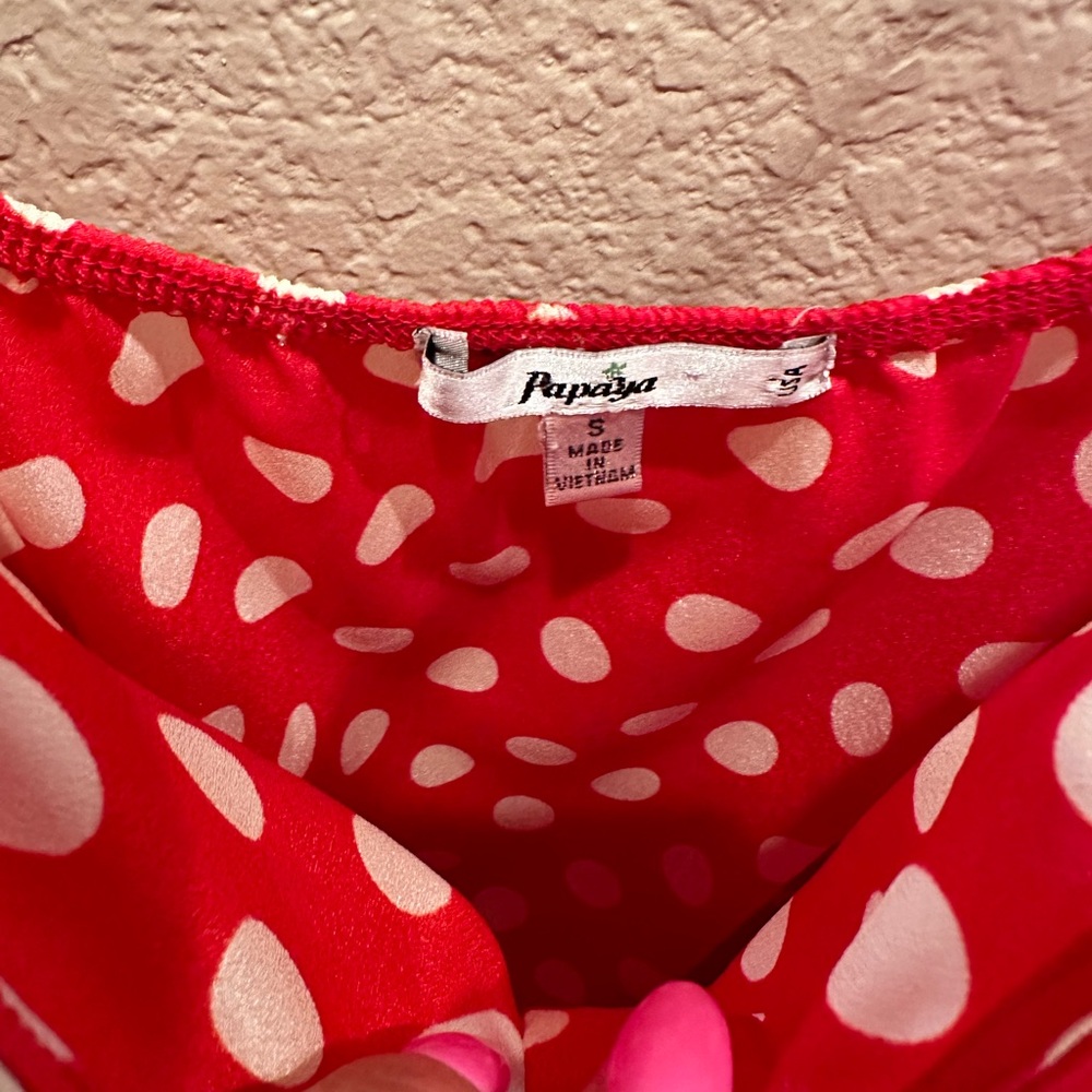 Red polkadot romper small - Picture 3 of 5